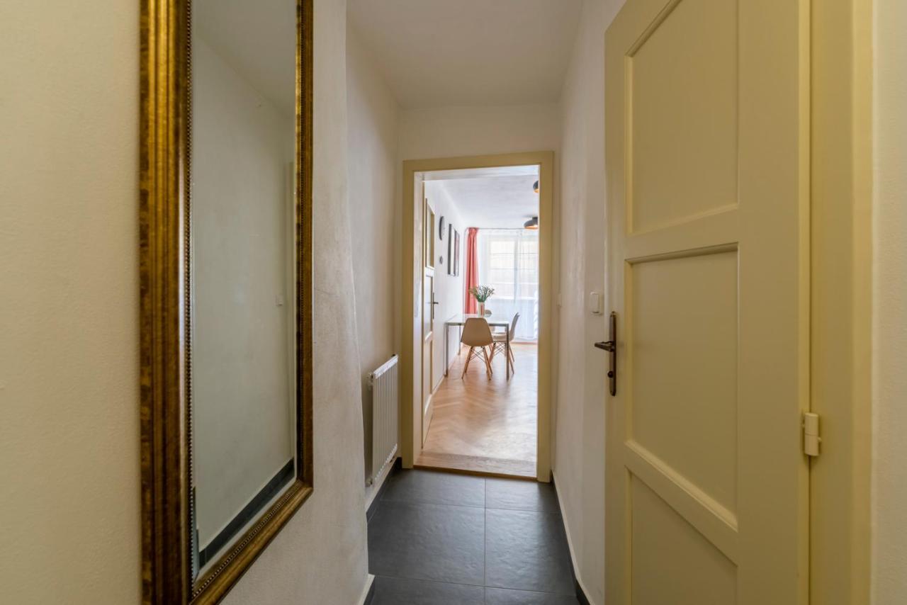Hotel apartamentowy Celetna - Old Town
